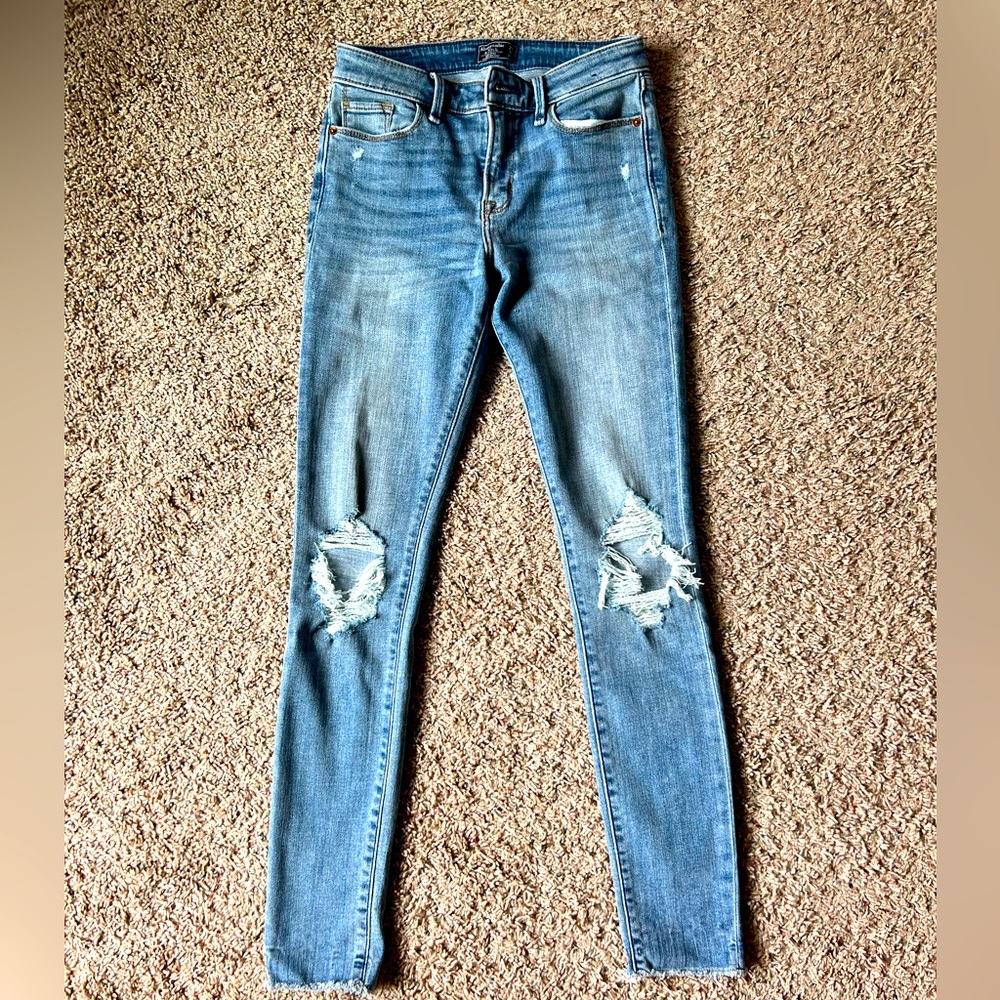 Abercrombie & Fitch mid rise skinny jean size 25